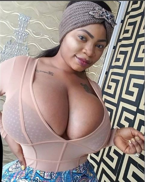 Popular Nigerian Socialite, Roman Goddess Tease Her Fans With New Sunday Photos %Post Title