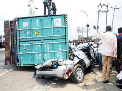 Trailer crushes father, two children to death