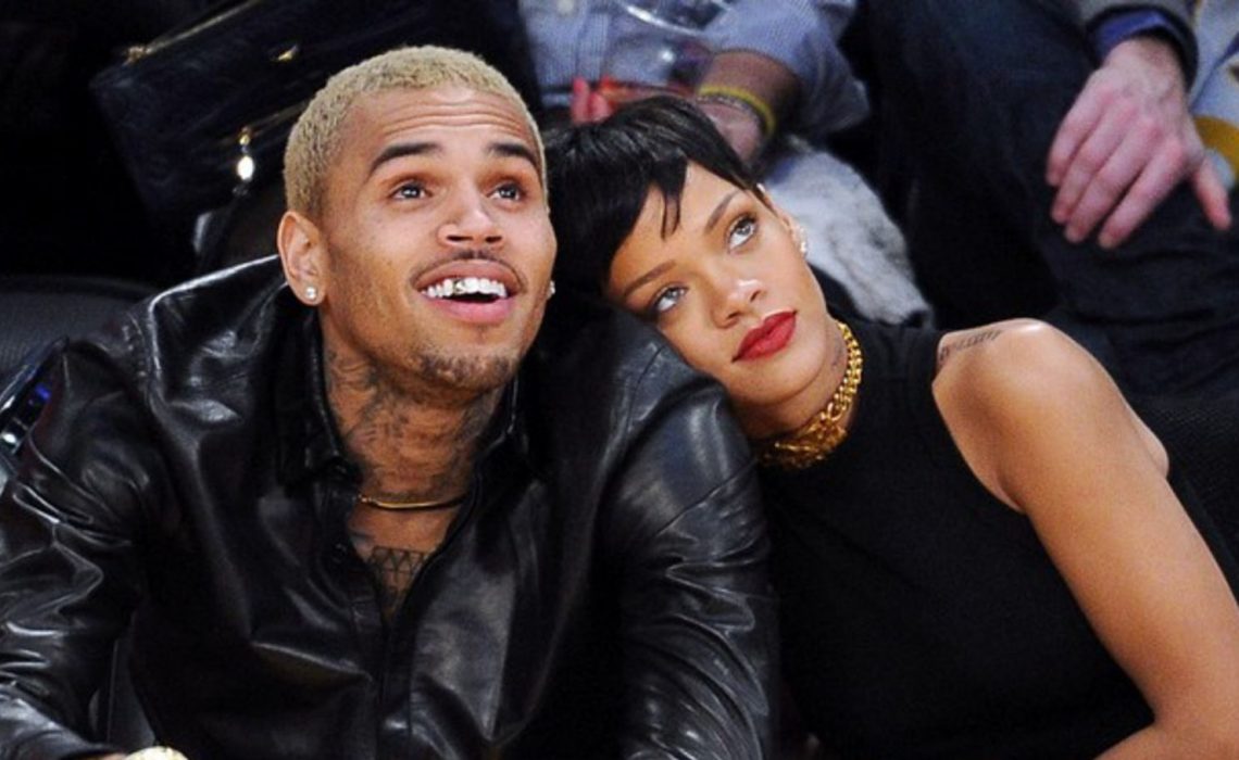 Rihanna replies Chris Brown after his comments on her Instagram posts ... photo pic